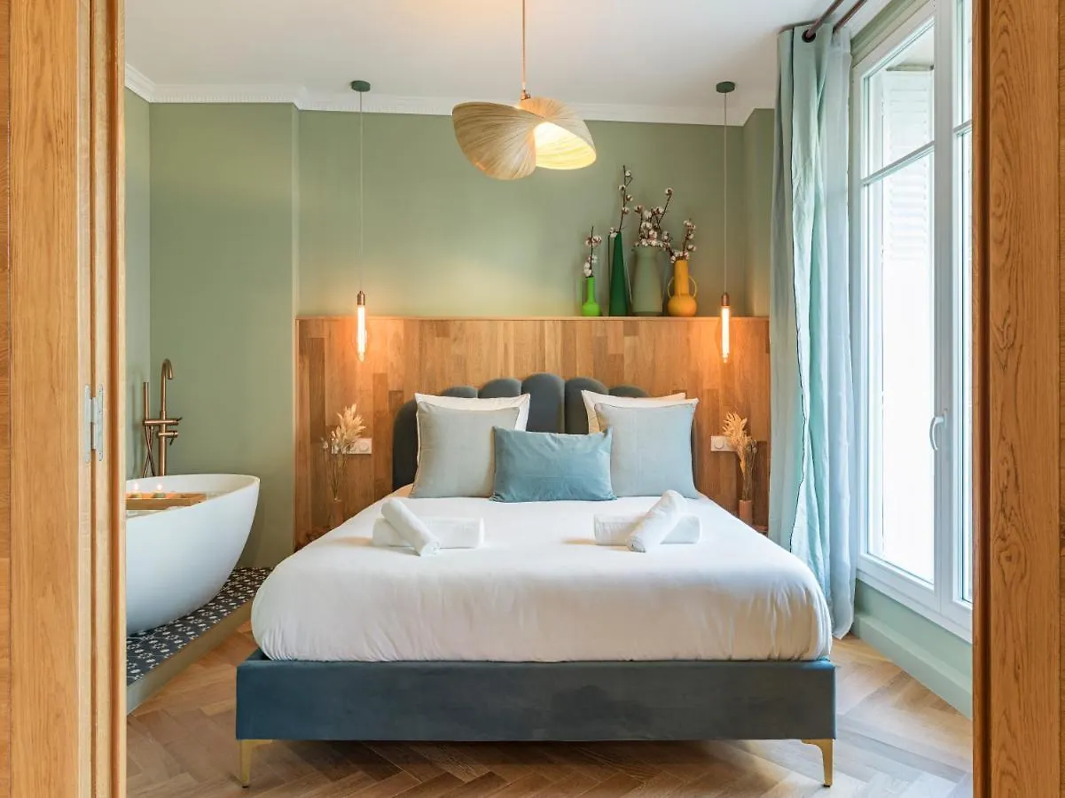 Nature And Haven Of Peace Apartment Paris France